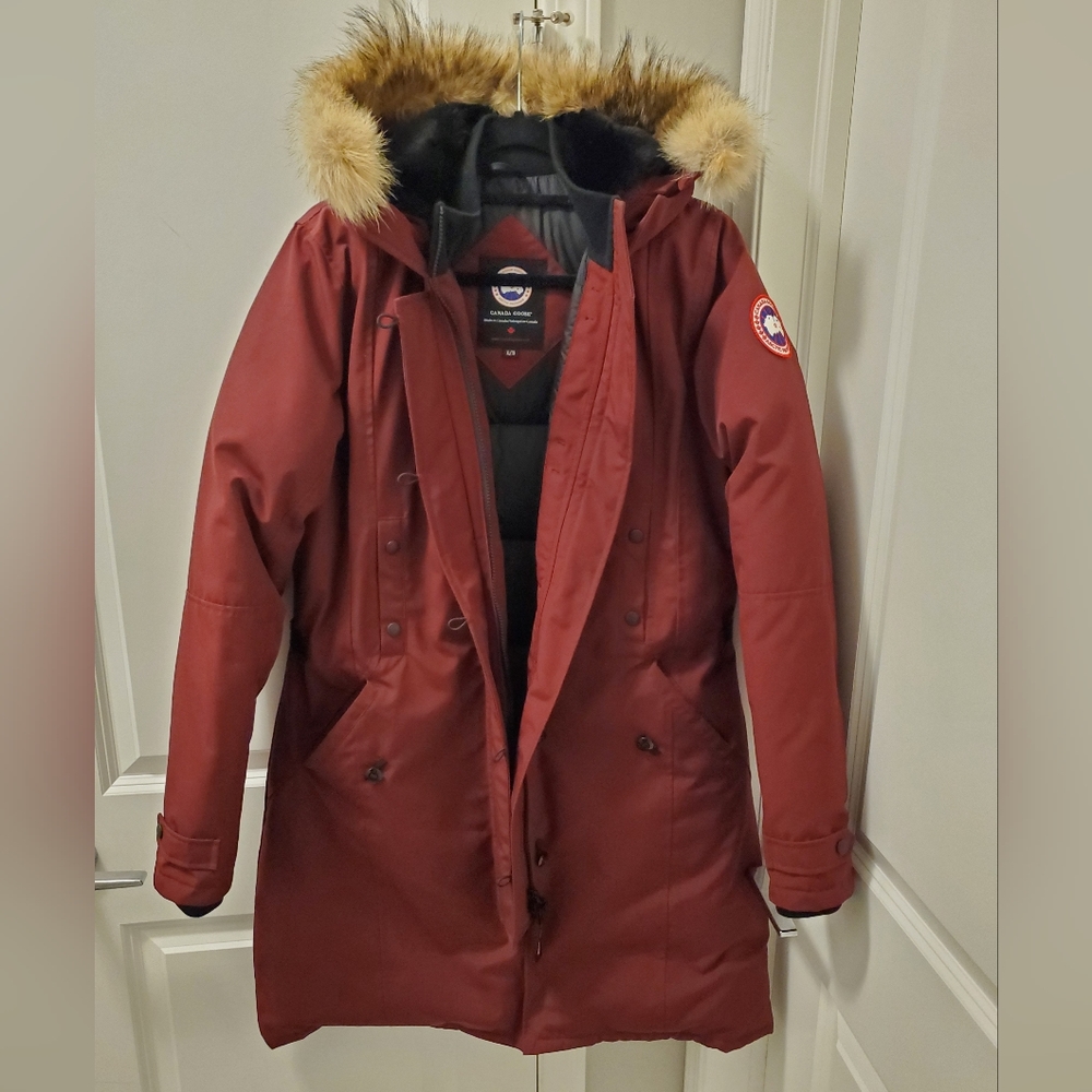 Canada Goose Kensington Parka Fusion FitSize XL(fits like size Large)